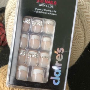 White tip nails with bow 3D. Glue included.